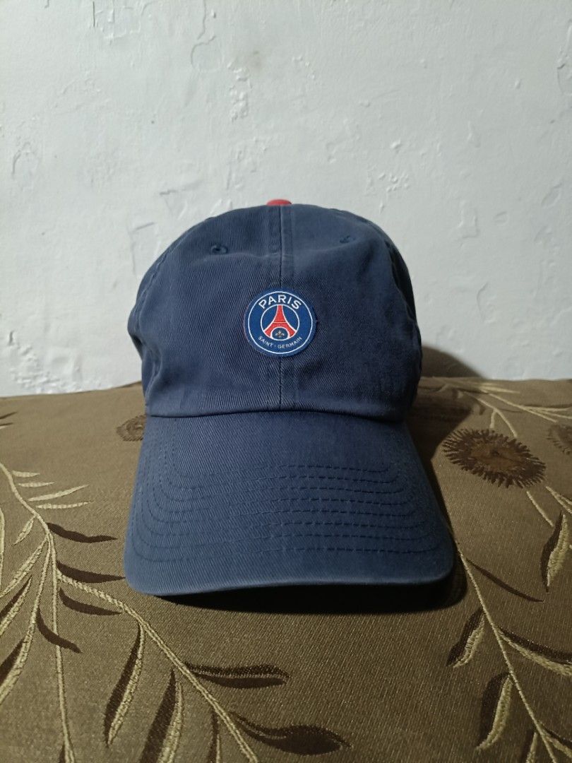 Nike PSG Heritage86 Cap (Category: Caps & Hats) located in Las Pinas. Submitted by bckhood_thrift_store (Listing ID 1468602931, Image 1). Description: Nike PSG Heritage86 Cap ✨ (AUTHENTIC) One Size Excellent Condition 8/10 Color Rate Slightly Fade ₱250 💵 DM ME 📩📩 Laspiñas/Greenhills Loc 📍.