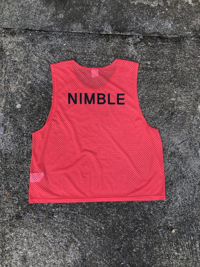 NIKE RUNNING SHIRT (Category: Activewear) located in Manila. Submitted by brightlion-472b2e (Listing ID 1468640489, Image 2). Description: 24-26 As new condition .