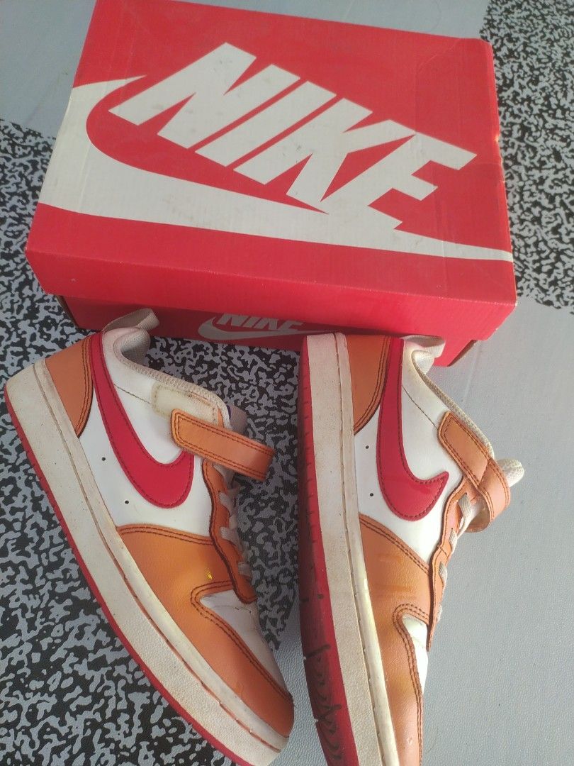 Nike shoes for kids (Category: Babies & Kids Fashion) located in Manila. Submitted by timtam04 (Listing ID 1468500531, Image 2). Description: 22cm 3Y.