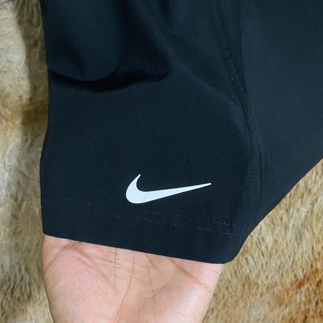 NIKE SHORT (Category: Shorts) located in Butuan. Submitted by jcuabs041302 (Listing ID 1468508016, Image 3). Description: excellent to new condition no issue, need wash only 9.5 or better color rate size small on tag .