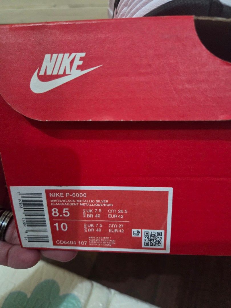 Nike sneakers P-6000 airmax (Category: Sneakers) located in Manila. Submitted by jayy2021 (Listing ID 1468509951, Image 3). Description: brandnew nike sneakers P-6000 Airmax correlate size 8.5 US php 4000 for both.