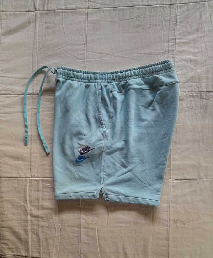 Nike sweat shorts (Category: Shorts) located in Catbalogan. Submitted by vastgem_fe5620 (Listing ID 1468500495, Image 3). Description: dm nalang mga boss.
