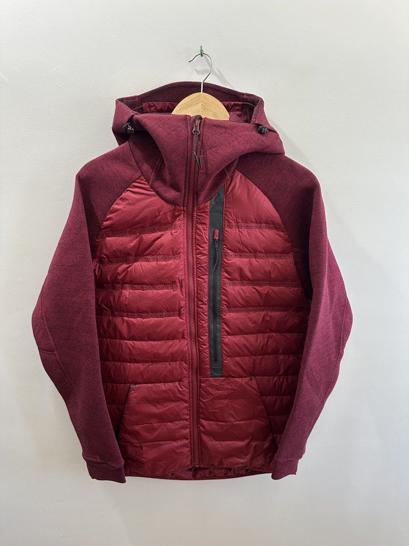 Nike Tech Fleece Aeroloft Down Jacket (Category: Coats, Jackets and Outerwear) located in Baguio. Submitted by .daryl (Listing ID 1468640308, Image 1). Description: 20 width 27 front, 29 back length .