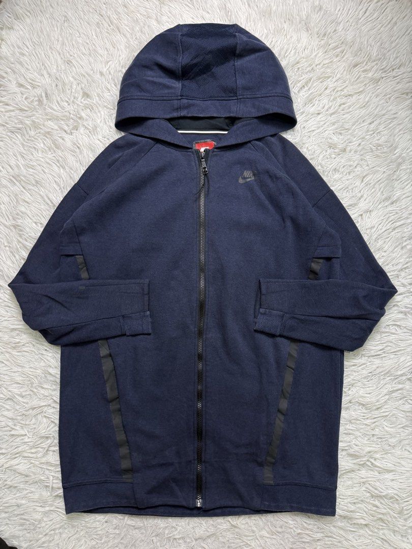 Nike techfleece (Category: Hoodies) located in Baguio. Submitted by sellingtonshop (Listing ID 1468522999, Image 1). Description: t10. Nike techfleece jacket (blue) Size: L Dimes: 31*24 Condition: very good color rate: 9/10 Mine: 780 Steal: 880 Grab: 980.