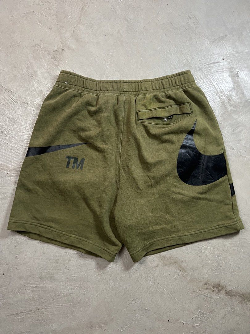 Nike tm bigswoosh (Category: Shorts) located in Tandag. Submitted by archive.dept (Listing ID 1468609962, Image 3). Description: excellent .