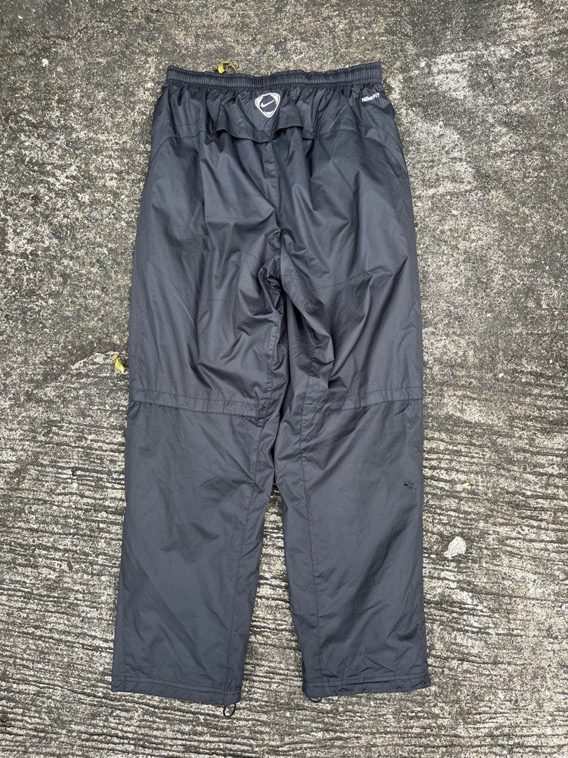 NIKE TRACK PANTS (Category: Activewear) located in Manila. Submitted by rome000 (Listing ID 1468545480, Image 2). Description: W32-38 L39.5 9/10 condition Pasig City 📍.