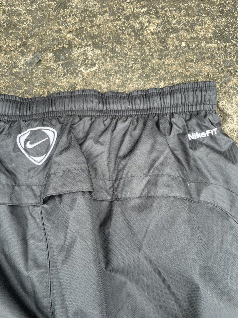NIKE TRACK PANTS (Category: Activewear) located in Manila. Submitted by rome000 (Listing ID 1468545480, Image 3). Description: W32-38 L39.5 9/10 condition Pasig City 📍.