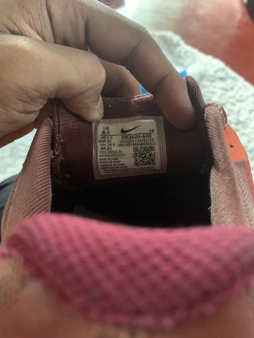 Nike trail treaking shoes (Category: Sneakers) located in Manila. Submitted by hamboychac77005 (Listing ID 1468708799, Image 3). Description: .