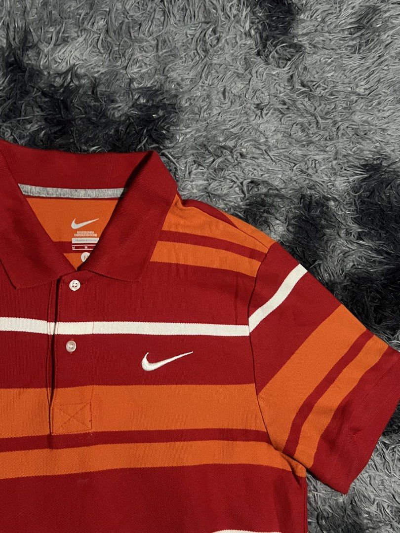 Nike vintage striped polo (Category: Tshirts & Polo Shirts ) located in Cebu City. Submitted by drip_block (Listing ID 1468609219, Image 2). Description: Size M on tag Dimes 19x27.