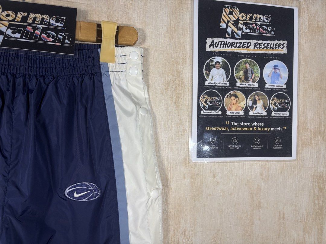 NIKE VINTAGE TRACK PANTS (Category: Trousers) located in Cabuyao City. Submitted by pormanation-thrift-store (Listing ID 1468599704, Image 2). Description: NIKE VINTAGE TRACK PANTS Condition: EXCELLENT Color rate: 9.5/10 Size: LARGE Dimes: 30-34”Wx36.5”L Issue: NONE‼️ Price: 2000.