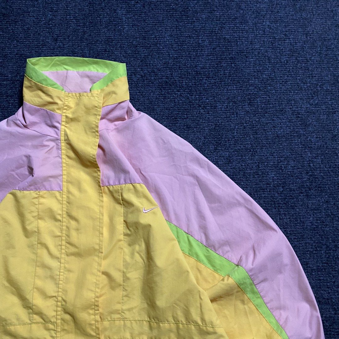 Nike Vintage Windbreaker (Category: Coats, Jackets and Outerwear) located in Quezon City. Submitted by thrifted_by_cj (Listing ID 1468581600, Image 2). Description: N*ke Vintage Windbreaker Width: 21in Length: 25.5in Condition: 10/10 Color rate: 10/10 Issue: marks (see pic) Note: fav pick Price: 650 + Sf Payment first J&T Delivery PM ✉️ Disclaimer: Thrifted by CJ is an independent seller. All brand names, logos, and trademarks belong to their res