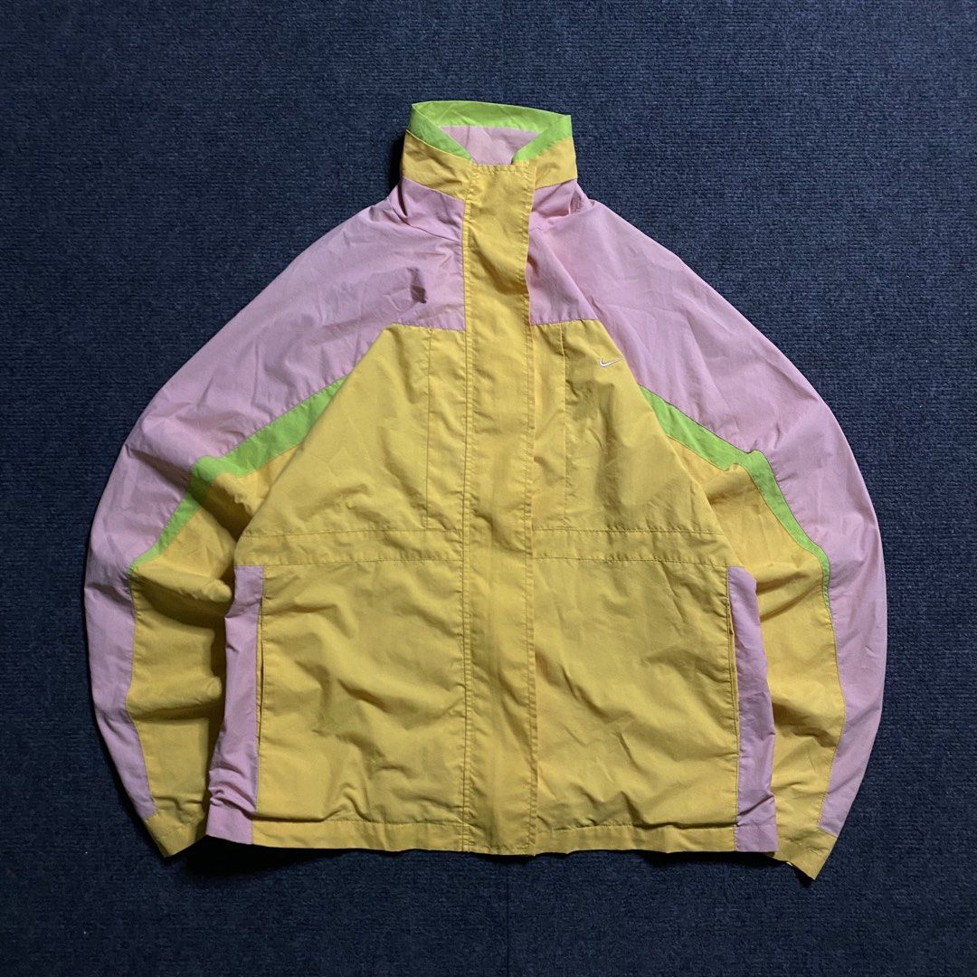 Nike Vintage Windbreaker (Category: Coats, Jackets and Outerwear) located in Quezon City. Submitted by thrifted_by_cj (Listing ID 1468581600, Image 1). Description: N*ke Vintage Windbreaker Width: 21in Length: 25.5in Condition: 10/10 Color rate: 10/10 Issue: marks (see pic) Note: fav pick Price: 650 + Sf Payment first J&T Delivery PM ✉️ Disclaimer: Thrifted by CJ is an independent seller. All brand names, logos, and trademarks belong to their res