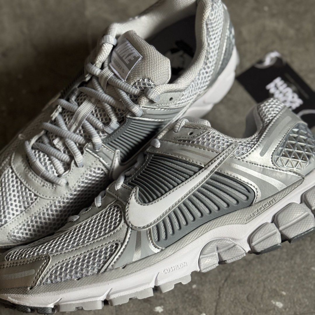 Nike Vomero 5 ‘Wolf Grey’ (Category: Sneakers) located in Cavite. Submitted by gieveyandearcledera (Listing ID 1468511625, Image 2). Description: Nike Vomero 5 ‘Wolf Grey’ 🩶🐺 ☑️ Sizes available on-hand: Size 8m US ☑️ BELOW SRP! 💰₱5,500 only! (₱8,895 SRP) 🚚 Nationwide Shipping available! 💯 All items are brand new & authentic! 📍Imus City, Cavite DISCLAIMER: Down South is NOT affiliated or officially connected with any of the brands featured o