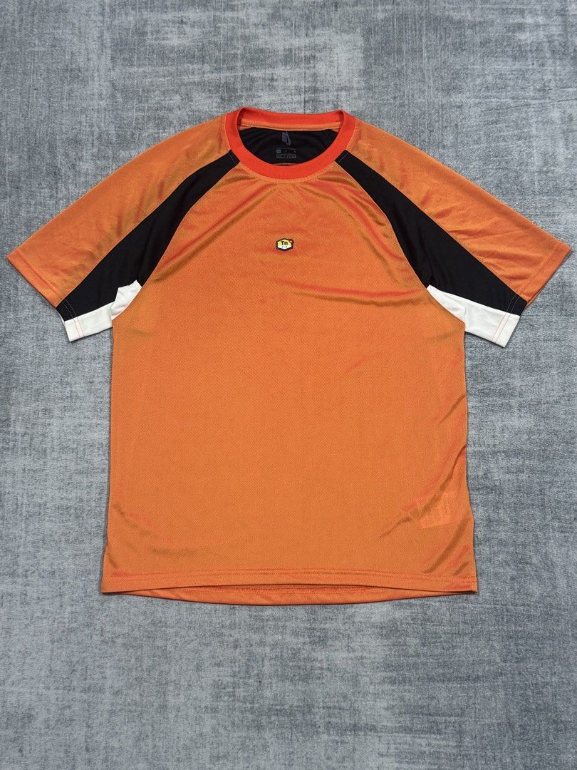 NikeLab TN Collection Jersey Shirt (Category: Tshirts & Polo Shirts ) located in Manila. Submitted by members-only (Listing ID 1468623778, Image 1). Description: NikeLab TN Jersey Shirt Size: S fits to Medium Dimes: 20 x 27 Very good condition No issue.