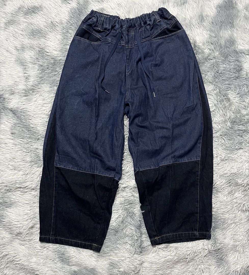 Niko And Easy Barrel Denim Pants (Category: Jeans) located in Sasmuan (Sexmoan). Submitted by winterclothes.ph (Listing ID 1468517222, Image 1). Description: Niko And Easy Barrel Denim Pants Free Size on tag Waist 24-36 Length 36 Leg Opening 9.5 Excellent Condition.