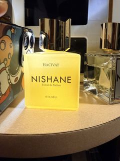 (Category: ) located in . Submitted by perfumeshopsg (Listing ID 1468590606, Image 1). Description: .