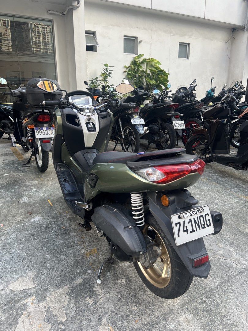 Nmax V2 ABS KEYLESS (Category: Motorbikes for Sale) located in Manila. Submitted by karlluigi_ (Listing ID 1468503635, Image 3). Description: NMAX V2 ABS KEYLESS 2021 model 33k odo all stock engine registered 2027 orig orcr lto plate open dos 1st owner id 3 signatures 1 key, ubox key, red code Naked Handlebar Loud horn (Airhorn) Semi low front shock 80% white gold bolts Leivenger rear shock bago ball race no issue 👌🏽 ₱85k slight nego 📍Tondo / 