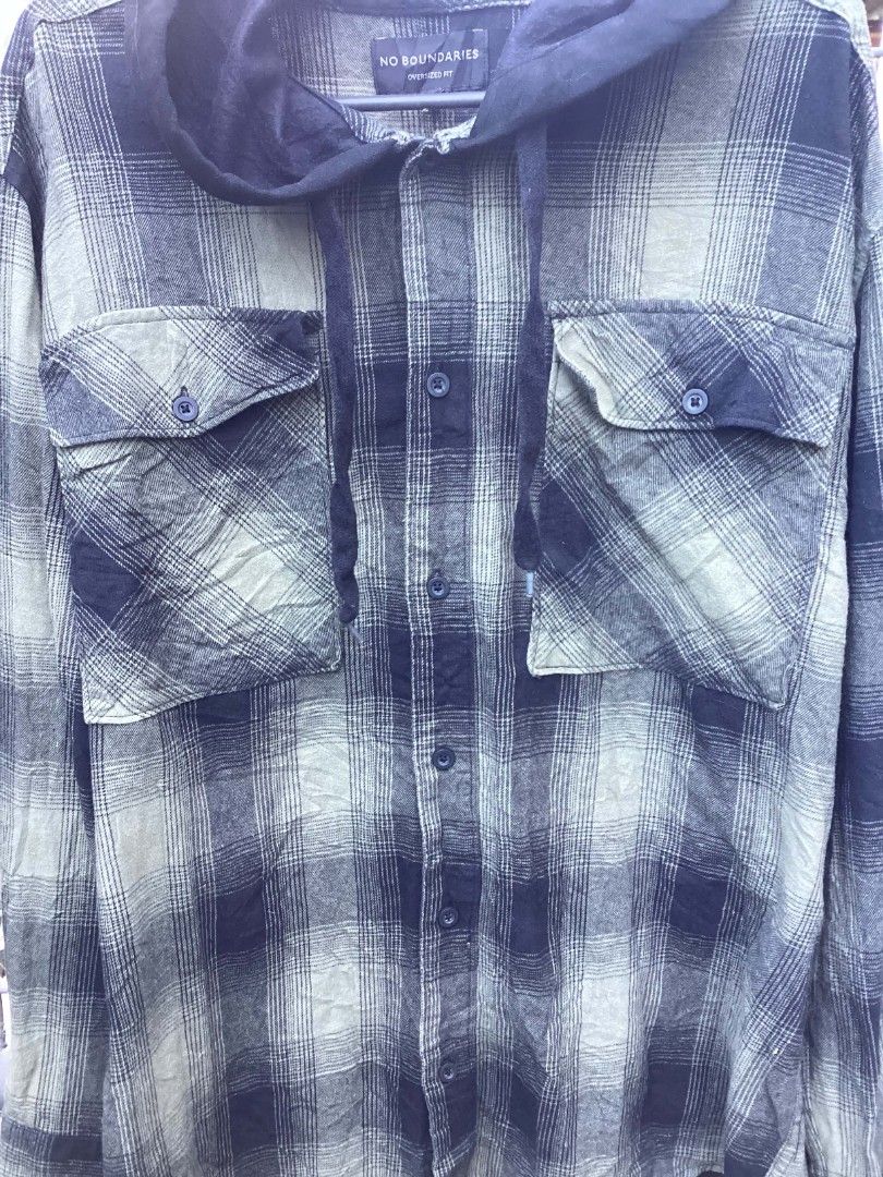 No Boundaries Flannel Hoodie (Category: Hoodies) located in Balanga. Submitted by archivefine_ds (Listing ID 1468582993, Image 3). Description: No Boundaries Flannel Hoodie Size XL on tag oversized 10/10 good condi, no issue w 21 L 28 500+sf.