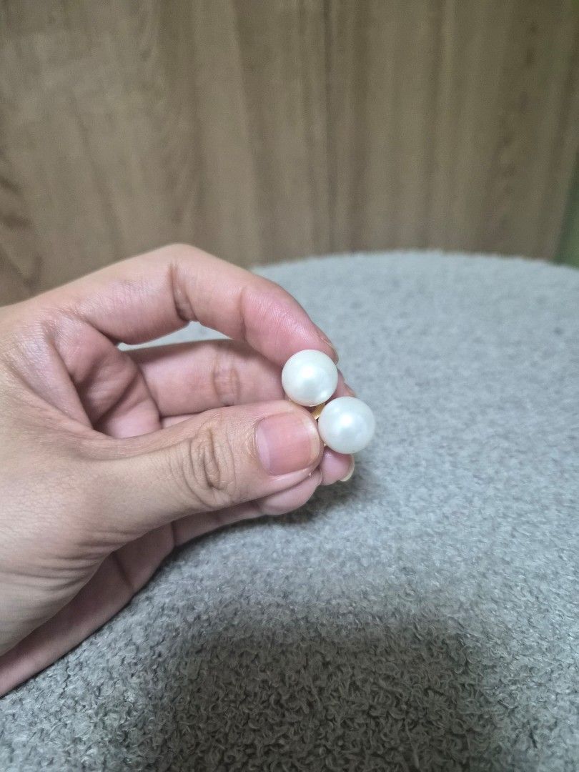 Non-tarnish Earrings (Category: Earrings) located in Manila. Submitted by abbie0309296694 (Listing ID 1468600087, Image 2). Description: .