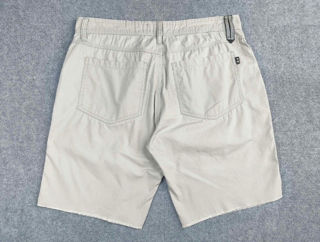 Oakley Cut-off Shorts (Category: Shorts) located in Tayabas. Submitted by renew.revibe (Listing ID 1468578720, Image 2). Description: Oakley Cut-off Shorts Good As New 34W / 20L 450 +SF.