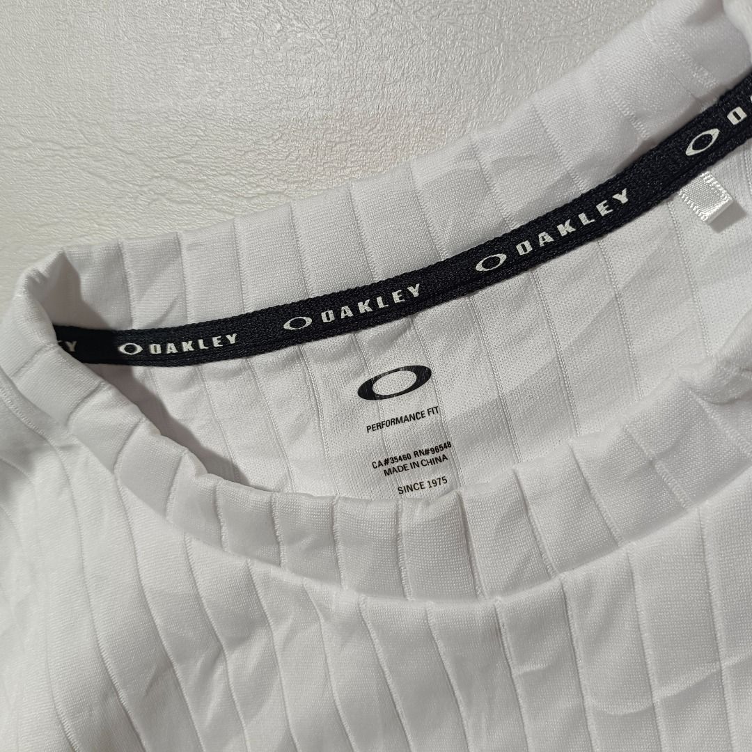 Oakley Factory Lite Shirt❗ (Category: Tshirts & Polo Shirts ) located in Baguio. Submitted by freshmarket_2600 (Listing ID 1468587200, Image 3). Description: 780+sf L31W22.5 Brandnew Condition.