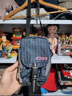 (Category: ) located in . Submitted by momsbasement (Listing ID 1468592266, Image 1). Description: .