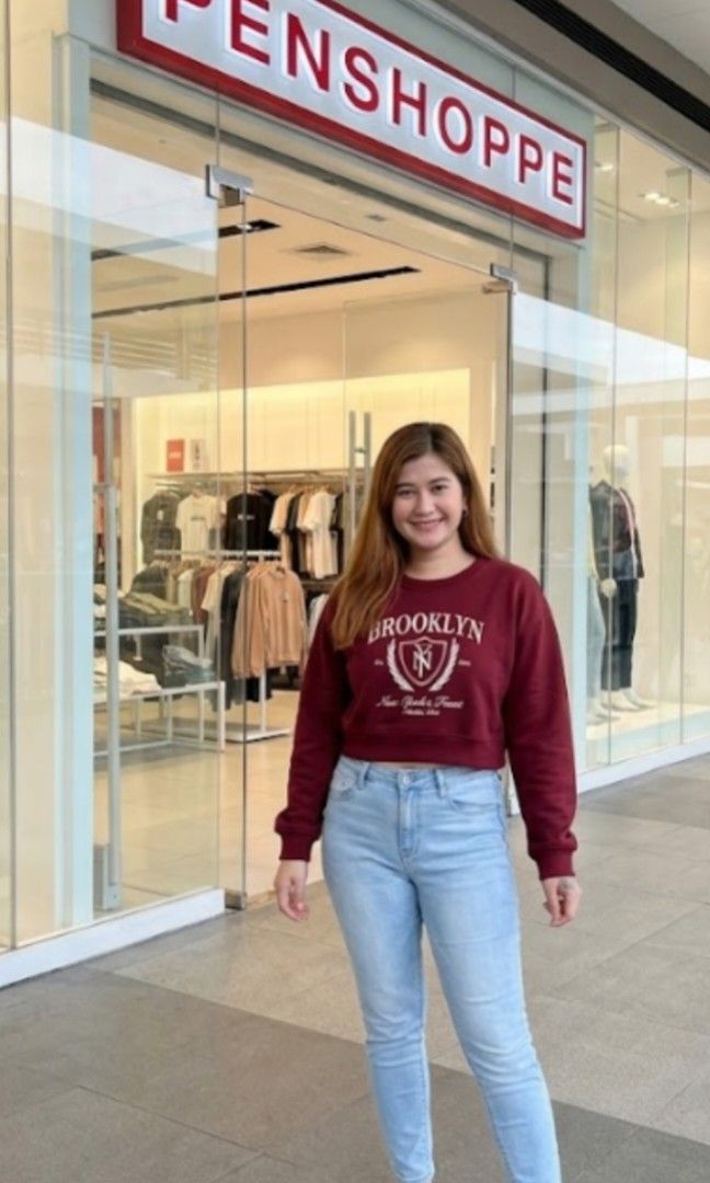 OLD NAVY VINTAGE JACKET (Category: Coats, Jackets and Outerwear) located in Paranaque City. Submitted by trendy_shop23 (Listing ID 1468586755, Image 2). Description: ⬛OLD NAVY 90'S VNTAGE STYLE BOMBER JACKET • ₱600.⁰⁰ SIZE: S-M LOCATION: PARAÑAQUE 💳 𝗠𝗼𝗱𝗲 𝗼𝗳 𝗣𝗮𝘆𝗺𝗲𝗻𝘁 GCash/cash ⚠️ No joy miner/bogus buyer will be posting 👊 ❌NO RETURN, ❌ NO REFUND ❌NO EXCHANGE 🔅R U L E S • R U L E S • R U L E S🔅 ■ Strictly 1 day reservation ONLY ■ A