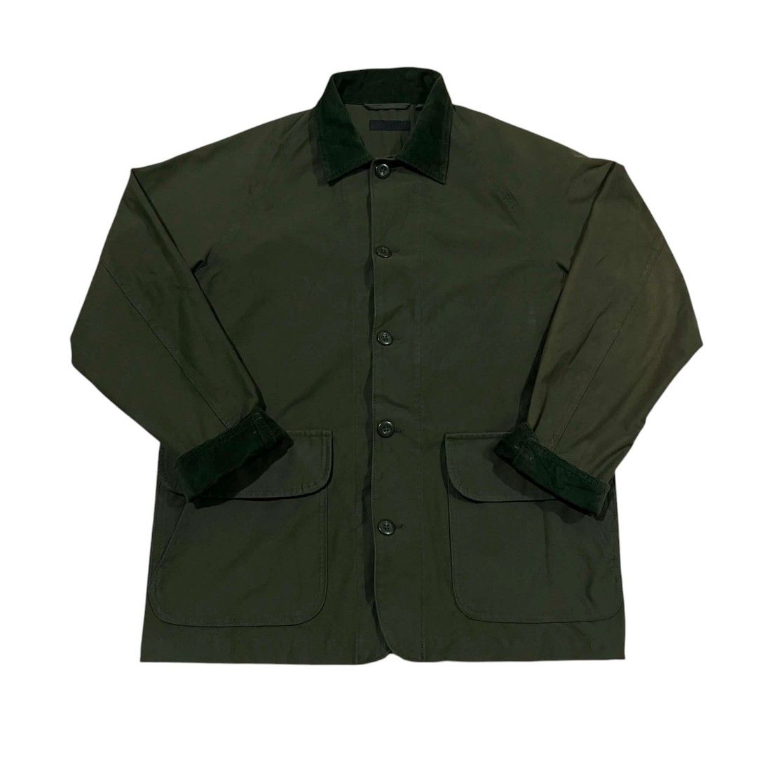 Olive Green Field Jacket Corduroy Collar (Category: Coats, Jackets and Outerwear) located in Cagayan de Oro. Submitted by lootfindzzzz (Listing ID 1468616550, Image 1). Description: - Color: Classic olive green with contrast corduroy collar and cuffs - Closure: Button-up front - Pockets: Large utility pockets on both sides - Fit: Regular fit with a structured silhouette - Style: Versatile everyday outerwear staple for cooler weather.