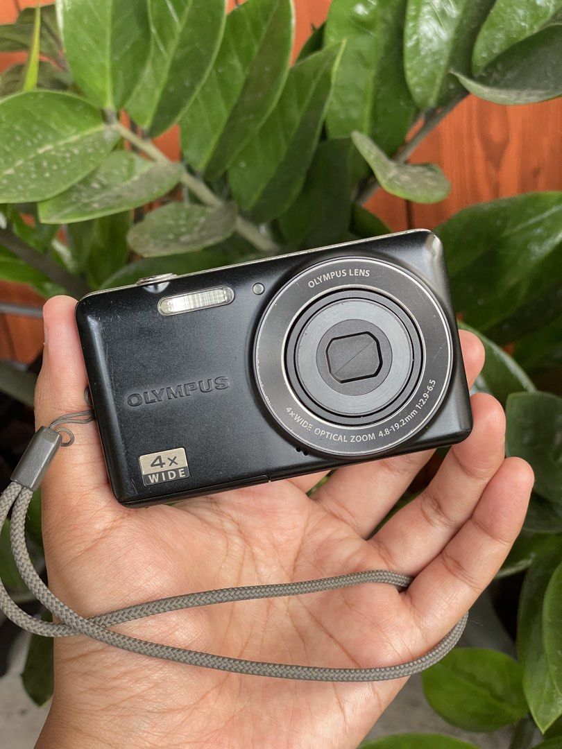 rush sale! olympus VG-150 digital camera digicam (Category: Cameras) located in Paranaque City. Submitted by momochiii24 (Listing ID 1468709622, Image 2). Description: olympus VG-150 digital camera digicam 12 megapixels price:3,000 lp:2,800 super lp:2,500 mura na to basta ok sa issues! fully functional all buttons are working flash and zooms are working no lcd burn output is dreamy minimal issue: with 2 minimal dust sa sagad na zoom pero sa 1x to