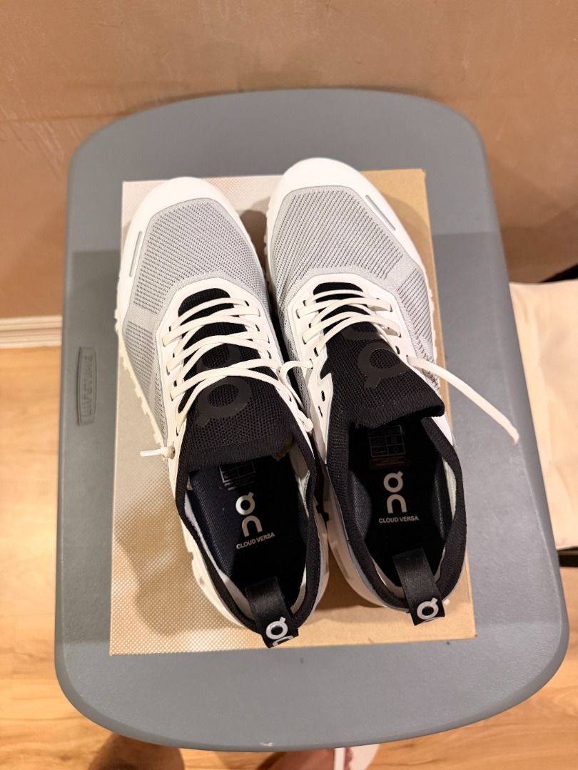 On Cloud Versa 6 Mens Size 11 (Category: Sneakers) located in Las Pinas. Submitted by cil_1502 (Listing ID 1468585994, Image 2). Description: On Cloud 6 Versa For Sale ONLY - Men's Size US 11 - White and Black - Brand New from On Cloud PH Website - RFS: Di kasya, ngayon lang may time i-benta - Can Lalamove or Grab within NCR - Buyer will shoulder SF - MOP via GCash or Bank Transfer - 7,000 PHP.