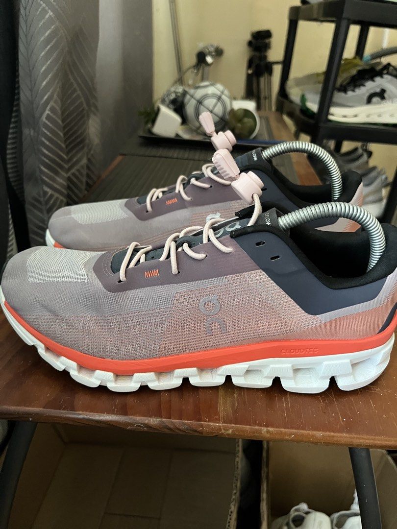 On Cloudflow 4 Quartz flame (Category: Sneakers) located in Las Pinas. Submitted by deepsouthe (Listing ID 1468517934, Image 2). Description: On Cloudflow 4 Quartz flame W10, M8-8.5, 26-26.5cm Excellent condition Rfs: too small for me,im M9.5 Legit pair Php4,999 plus sf Las Pinas area.