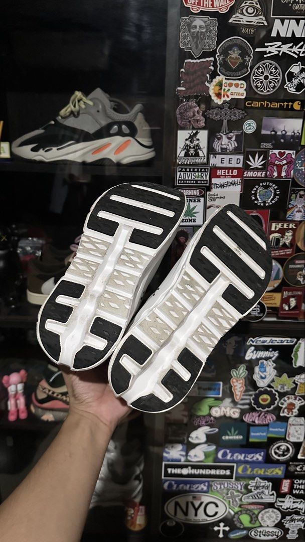 On Cloudtilt (Category: Sneakers) located in Manila. Submitted by 1428.collective (Listing ID 1468656388, Image 3). Description: On CloudTilt Black / Ivory 8.5US / 42EU Pair Only Excellent Condition 2,000 + SF 📍North Caloocan.