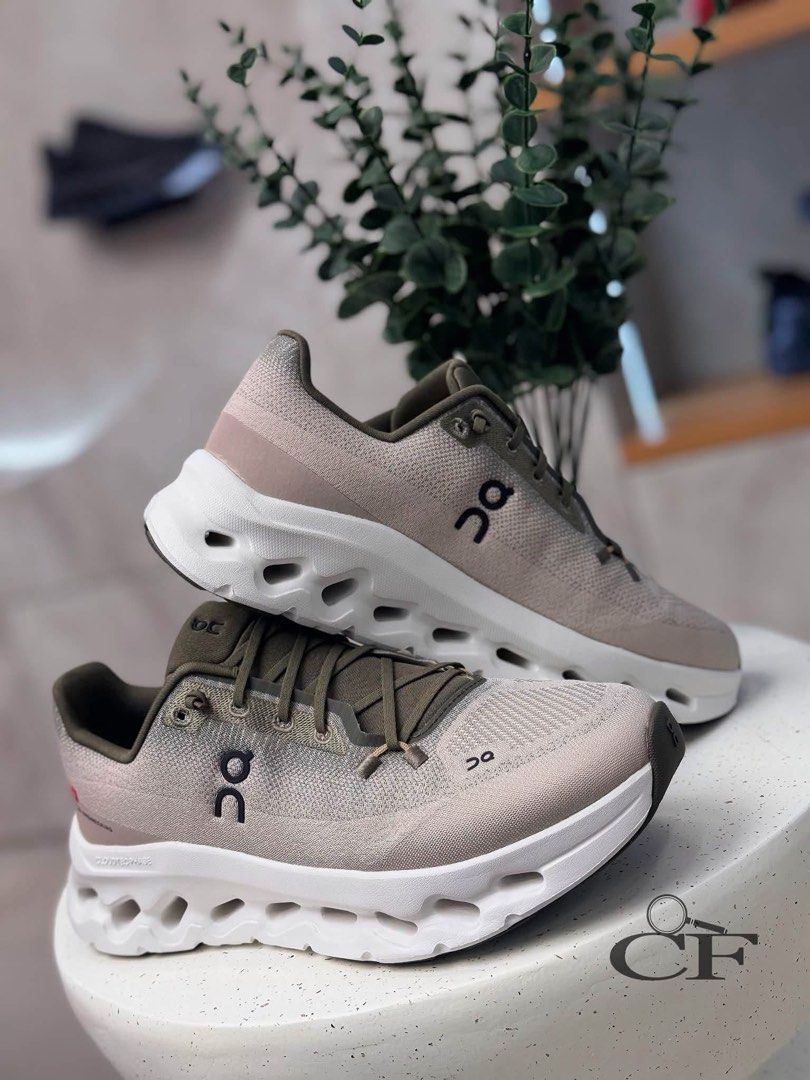 On Cloudtilt ‘Olive Desert’ (Category: Sneakers) located in Manila. Submitted by collectorfinds (Listing ID 1468553896, Image 2). Description: Step into cloud-level comfort ☁️🔥 On Cloudtilt ‘Olive Desert’ Men’s US Size 10.5 ❌ Before ₱ 11,895 ✅ NOW ₱ 8,985 📩 PM us to purchase 📈 Prices subject to change without notice.