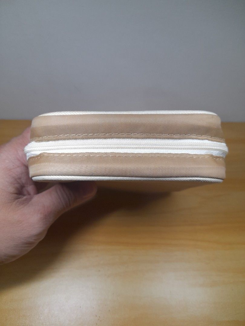 ORGANIZER POUCH (Category: Accessory Holder, Box & Organizers) located in Bulacan. Submitted by nansantiago (Listing ID 1468705191, Image 3). Description: ORGANIZER POUCH 4.5x6x1.5" inches 🏷️ ₱100‼️ 📍 Location: Plaridel, Bulacan 💸 Mode of Payments: Gcash / BPI 📦 Pick-up / Ship 🚚 Couriers : Flash Express / SPX / Lalamove.