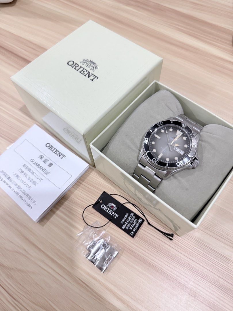 Orient Kamasu JDM Version (pre owned) (Category: Luxury Watches) located in Quezon City. Submitted by happyquailegg (Listing ID 1468568959, Image 2). Description: Orient Kamasu 2 -Ref. RA-AA0810N -pre owned in good condition -JDM Version -Automatic Watch -Gradient Black/Gray Dial -Day and Date -Sapphire Glass Crystal -41mm case diameter Complete Links, watch, box and paper ₱9,480 only Pick up Location: Alta Vista Homes, Reparo Road Caloocan City 