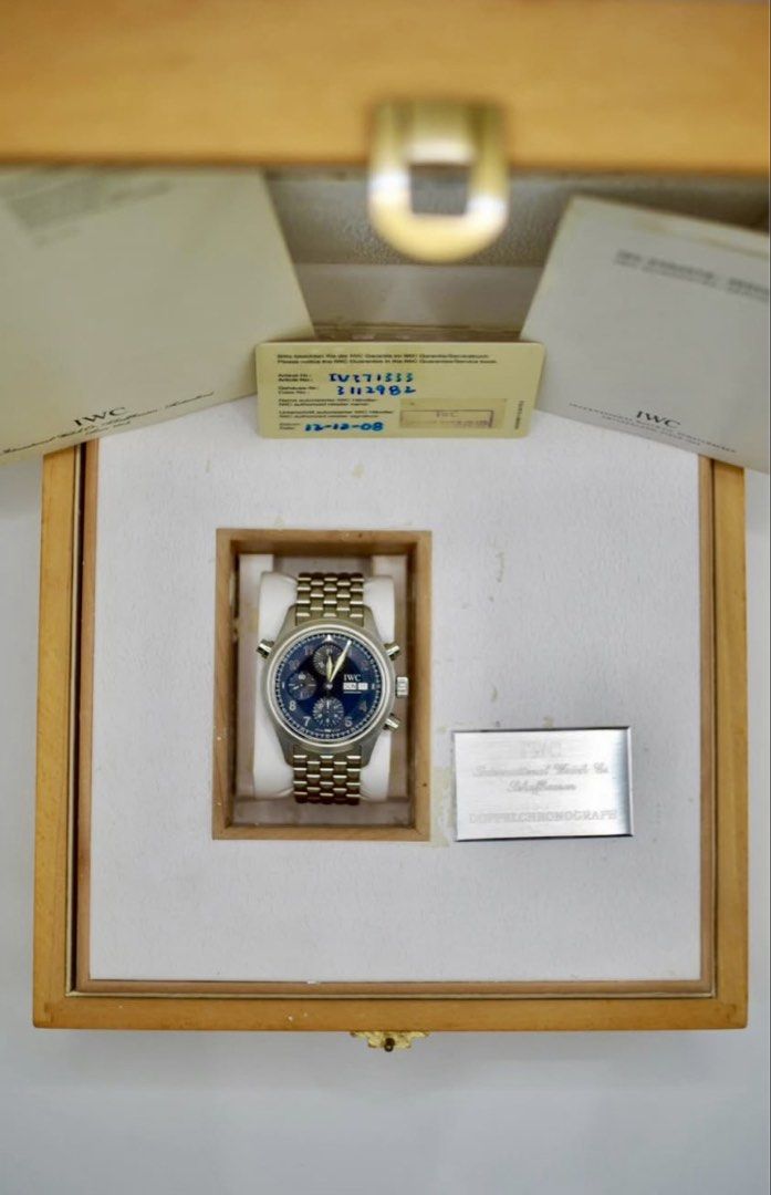 Original IWC Doppelchronograph Watch⌚️ (Category: Luxury Watches) located in Cebu City. Submitted by luxurycollectionhouse (Listing ID 1468708031, Image 1). Description: Complete Set. With Extra Links. 42MM..