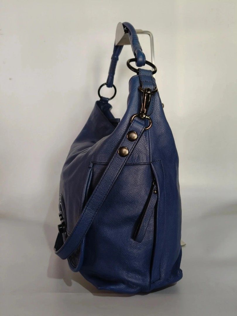 Original MIMCO (Category: Shoulder Bags) located in Cabuyao City. Submitted by secondhand.shop.ph (Listing ID 1468539259, Image 2). Description: Sale❗️Sale❗️Sale❗️ ₱ 1,680 M I M C O Navy Blue Medium Pure genuine leather 📌First to pay!.