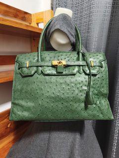 (Category: ) located in . Submitted by queenlyne_vintage_rare_finds (Listing ID 1468593108, Image 1). Description: .