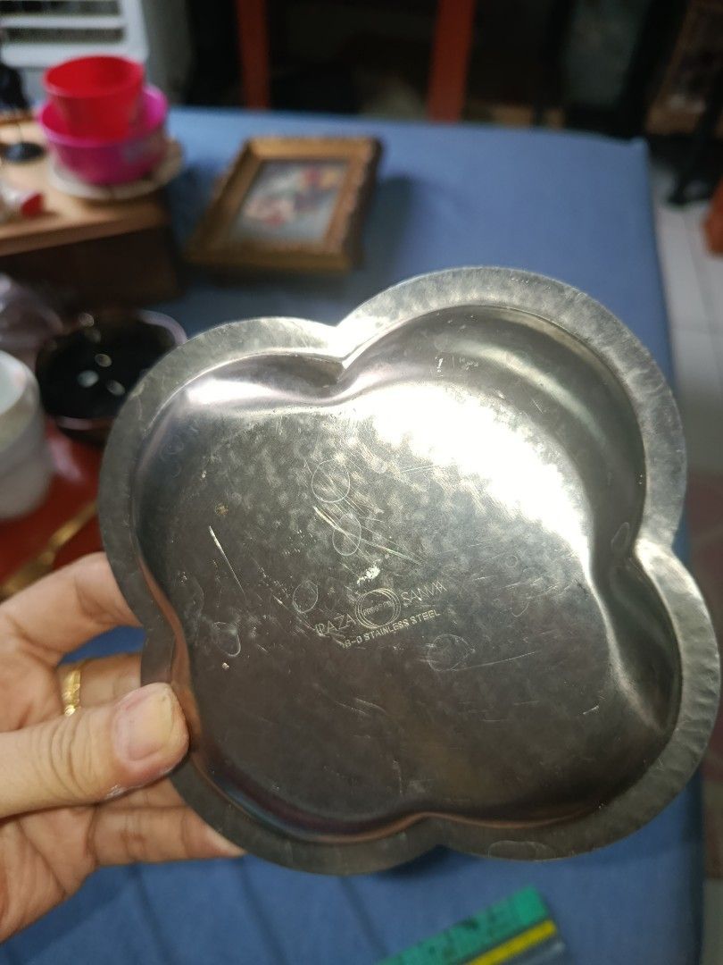 P150 Bundle 4 pcs metal coasters (Category: Food Organization & Storage) located in Quezon City. Submitted by kristal68 (Listing ID 1468500413, Image 3). Description: p150 for 4 pcs.