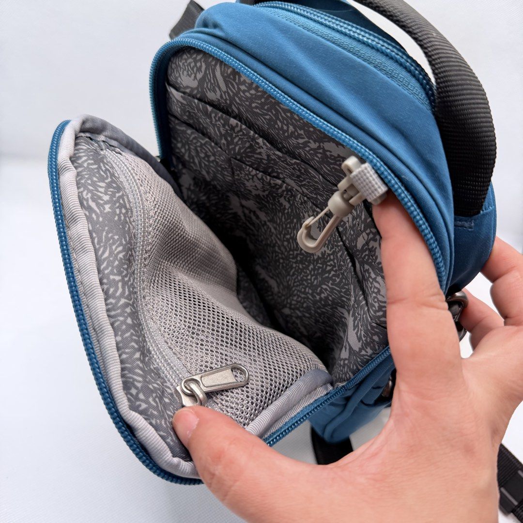 Pacsafe Orig Sling Bag (Category: Cross-body Bags) located in Quezon City. Submitted by ajandstevenshopscorner (Listing ID 1468589078, Image 2). Description: .