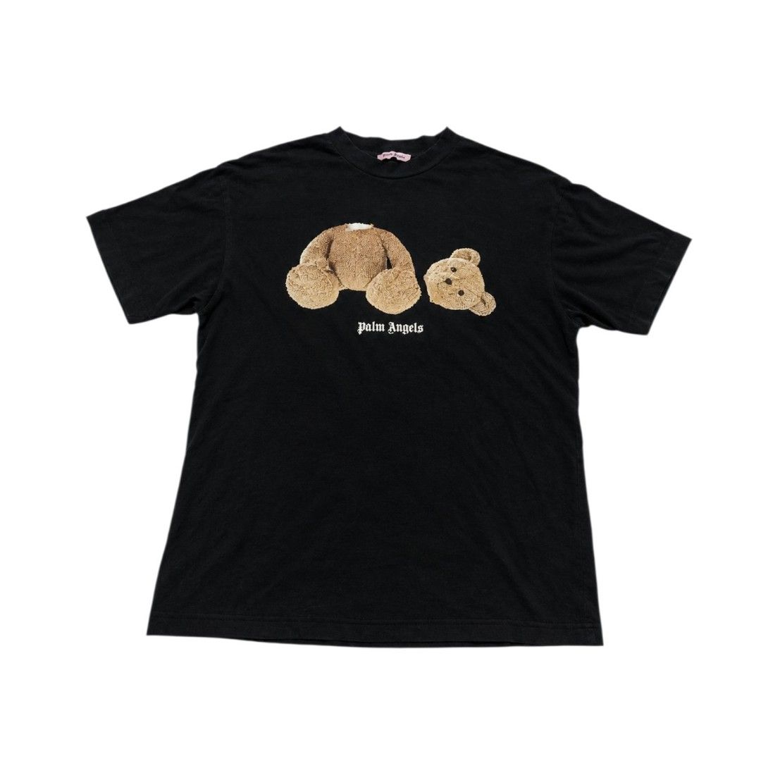 Palm Angels (Category: Tshirts & Polo Shirts ) located in Naga. Submitted by justthrift09 (Listing ID 1468596868, Image 1). Description: size small dimes 20x26 excellent condition color rate 9.8/10 no issue.