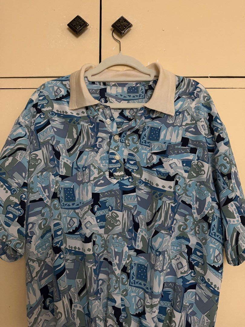 Pattern polo top (Category: Shirts) located in Quezon City. Submitted by sufjanxcx (Listing ID 1468685197, Image 2). Description: S-L.