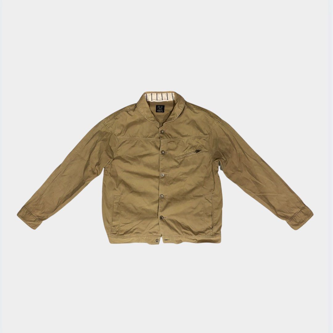 Paul Smith Shawl Collar Jacket (Category: Coats, Jackets and Outerwear) located in Calamba. Submitted by juan_jawnz (Listing ID 1468627283, Image 1). Description: Paul Smith Jeans 492L Khaki Work Jacket The perfect layering piece - shawl collar, cropped boxy fit, subtle pinstripe inner collar detail. Size L on tag. 2,350 PHP Length- 26 inches Width- 21.5 inches Sleeves- 21 inches Shoulders- 21 inches NO ISSUES! .
