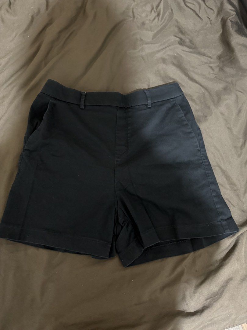 PDI Black Chino Shorts Size L (Category: Shorts) located in Quezon City. Submitted by turtleandfishes (Listing ID 1468676575, Image 3). Description: - Bought in Malaysia - Brand: PDI - Color: Classic Black - Size: Large - Style: Simple, basic chino shorts - Details: Structured waistband, belt loops, and front pockets - Waist (across): ~17.5 inches - Total Length: ~15.5 inches - Condition: Refer to pictures for exact measurements and details.