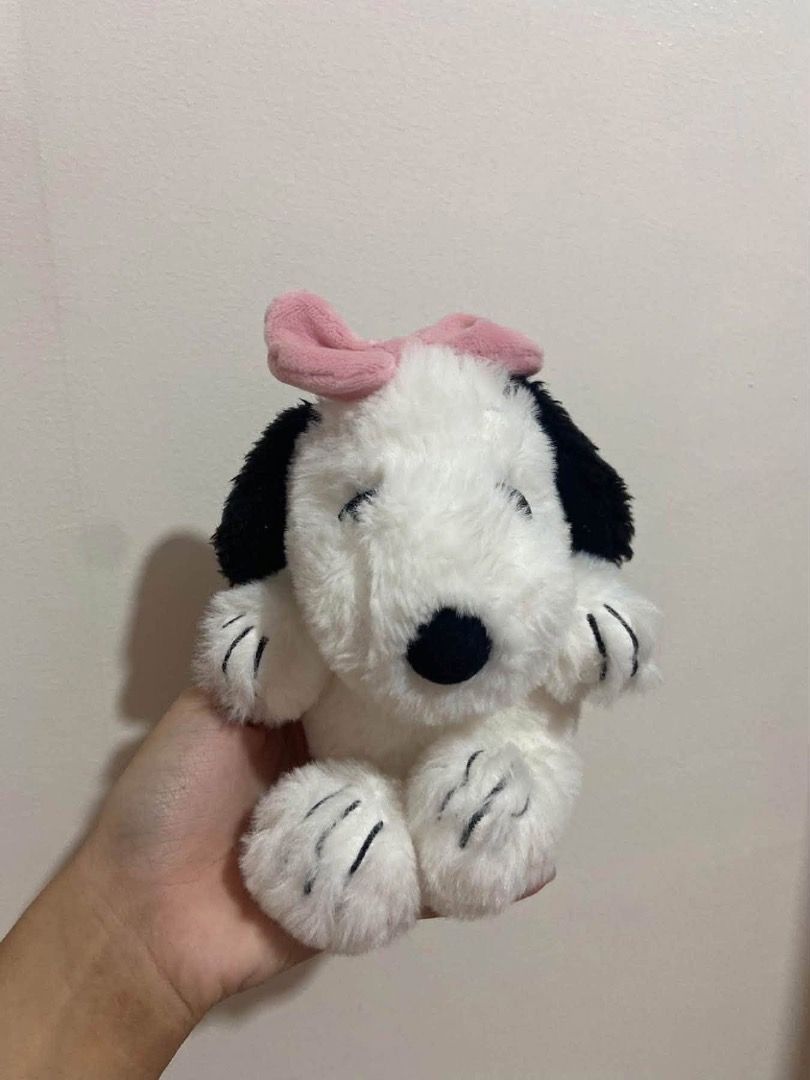 Peanuts Snoopy's sister Belle plush (Category: Plushies & Soft Toys) located in Tayabas. Submitted by bananapuddingbaby (Listing ID 1468500088, Image 1). Description: Snoopy's sister Belle plush from jp needs cleaning sa cheek nya (dm for pic) mop: gcash.
