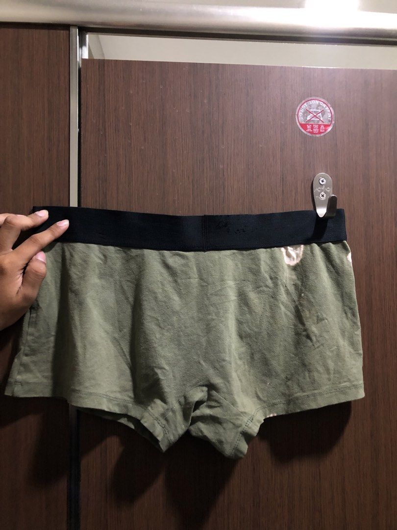 Penshoppe CORE Boxer Brief Green (Category: Underwear) located in San Juan, La Union. Submitted by declutteringog7 (Listing ID 1468571177, Image 3). Description: 🩲 Penshoppe CORE Boxer Brief ₱150 Brand: Penshoppe CORE Style: Men’s Boxer Brief / Trunk Size: XL (Extra Large) Color: Olive Green + Black branded waistband Material: Soft cotton — breathable & comfortable Origin: Made in the Philippines 🇵🇭 Condition: ✅ Brand New, Unused — has defects