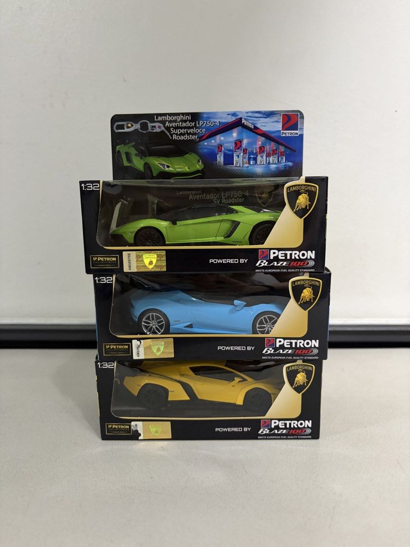 Petron Lamborghini Toys (Category: Vehicle & Diecast Models) located in Pasig City. Submitted by chamoisee (Listing ID 1468652442, Image 1). Description: Petron Lamborghini Toys 1k as pack 400 each.