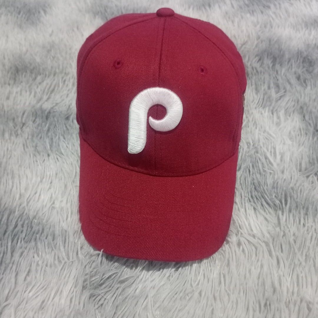 Philadelphia Phillies close cap S/M (Category: Activewear) located in Cebu City. Submitted by sukitriftshop474747 (Listing ID 1468709697, Image 1). Description: Excellent condition No issue Size S/M Colorate 10/10 Authentic.