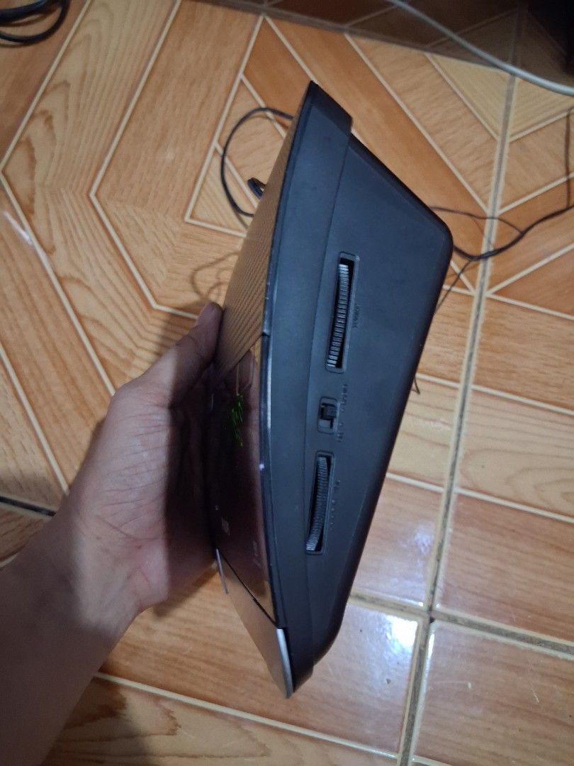 Philips Clock Radio Alarm (Category: Other Audio Equipment) located in Paranaque City. Submitted by jnthn.c (Listing ID 1468594282, Image 2). Description: Philips Clock Radio Alarm Pwede mag charge ng android & Pwede mag charge using USB port.