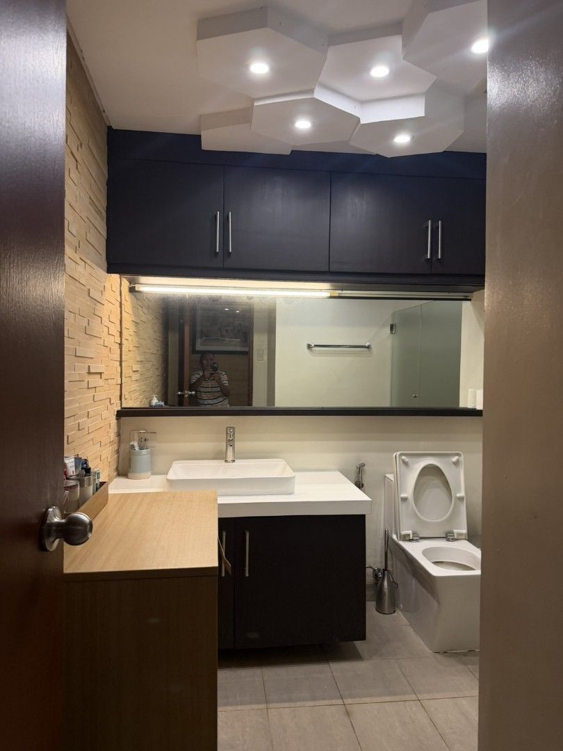 Pico de Loro Large 2br 2bath for Sale (Category: Apartments & Condos) located in Manila. Submitted by johnnathanbmc (Listing ID 1468582568, Image 2). Description: Selling a large 107sqm 2br 2bath condo lakeside near beach in pico de loro.